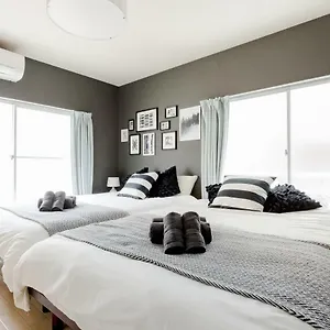 https://litz-place-nishikujo.hotels-osaka.net
